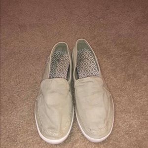 Woman’s sanuk slip ons